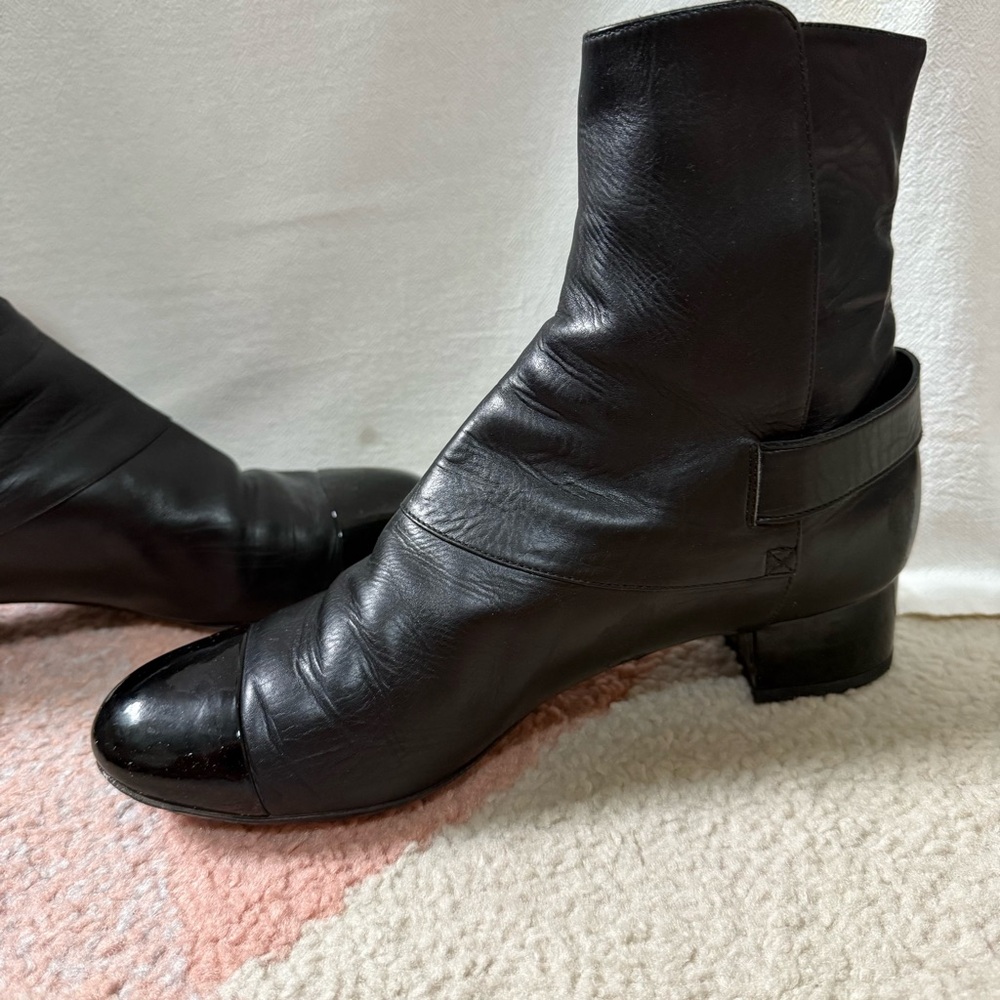 Chanel Moto Interlocking CC Logo Moto Boots - Picture 6 of 13